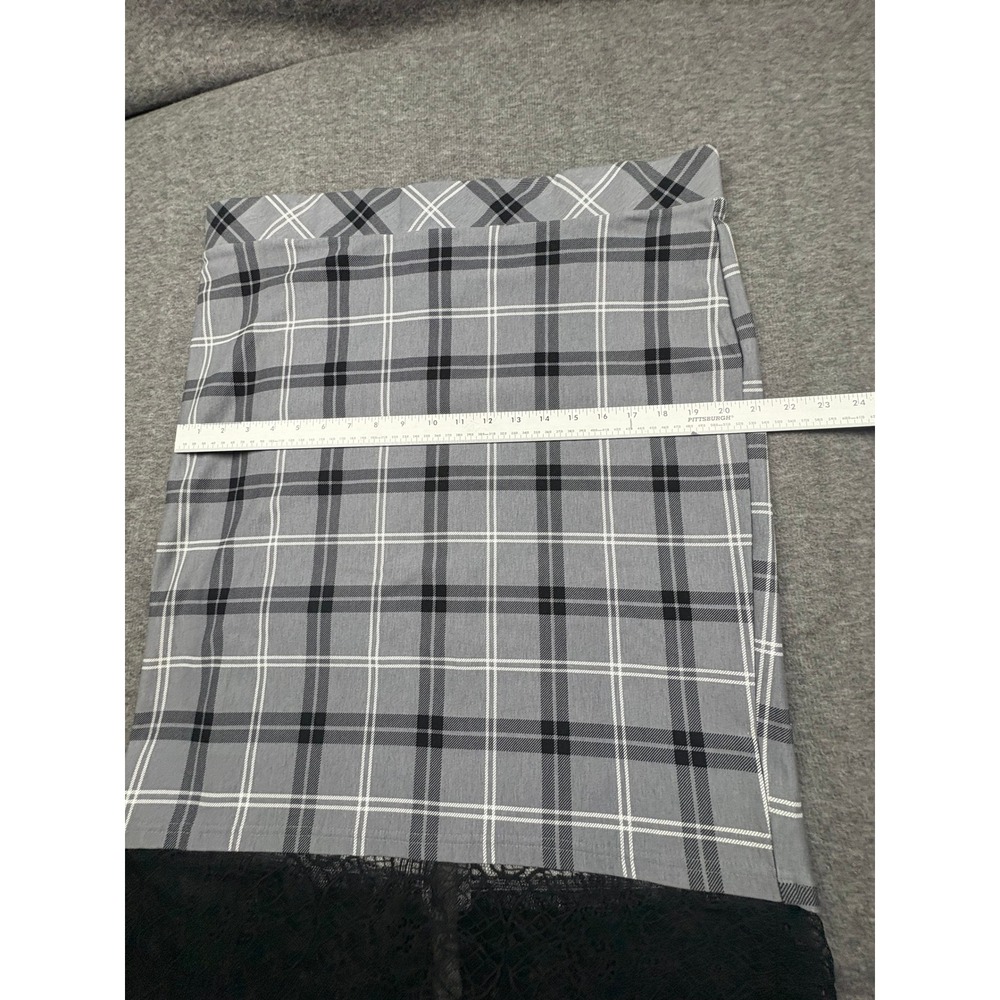 NEW Torrid Gray Plaid Pull On Mini Studio Luxe Ponte Lace Trim Pencil Skirt - Picture 12 of 12